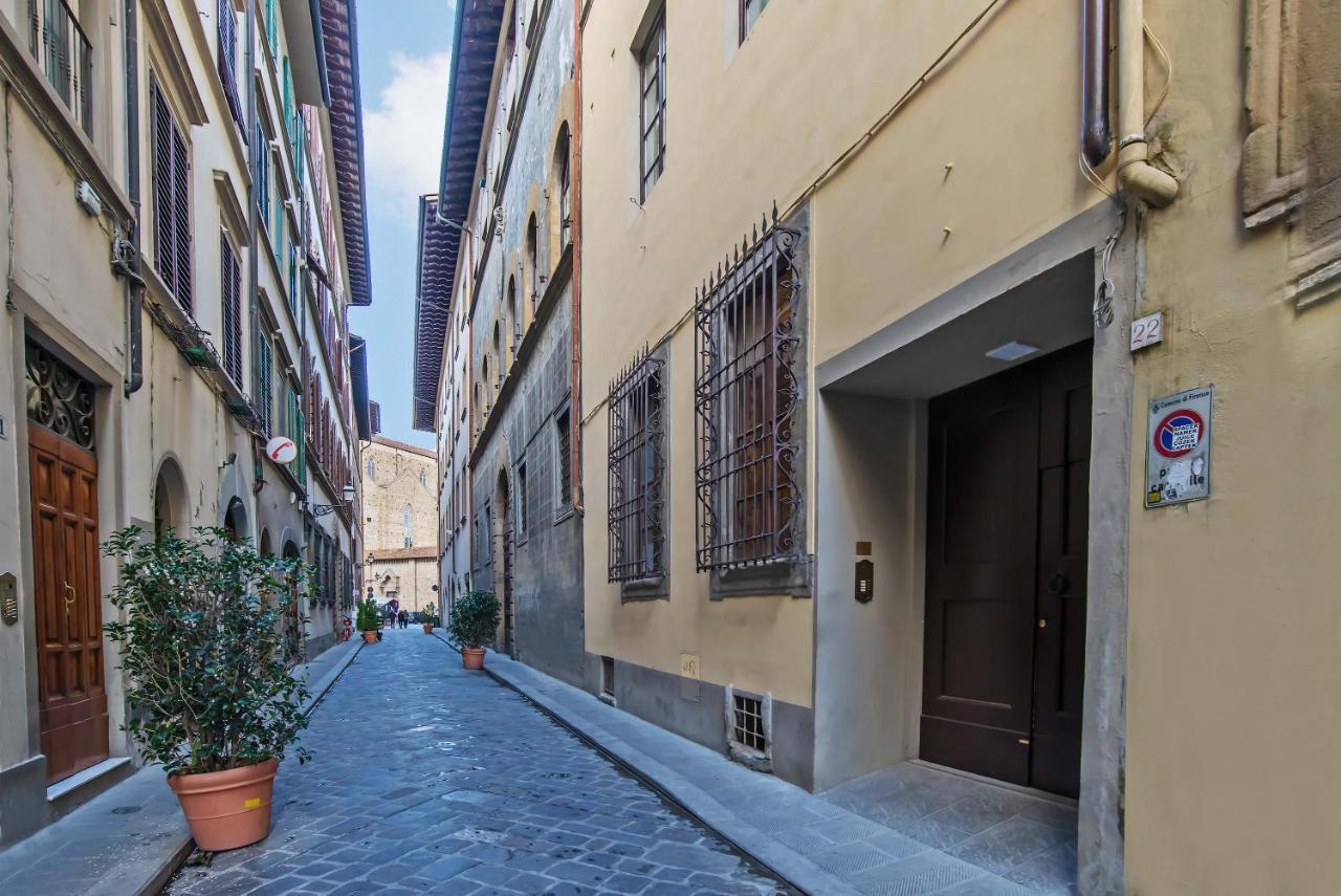 The Charm Of Santa Croce Apartment Florence Exterior photo
